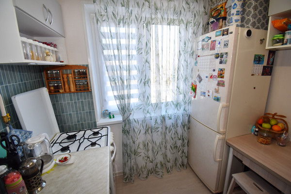 Продам трехкомнатную (3-комн.) квартиру, Надежды Сусловой ул, 11к2, Нижний Новгород г