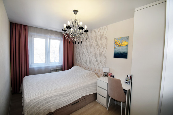 Продам трехкомнатную (3-комн.) квартиру, Надежды Сусловой ул, 11к2, Нижний Новгород г