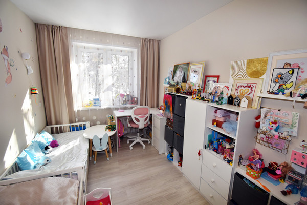 Продам трехкомнатную (3-комн.) квартиру, Надежды Сусловой ул, 11к2, Нижний Новгород г