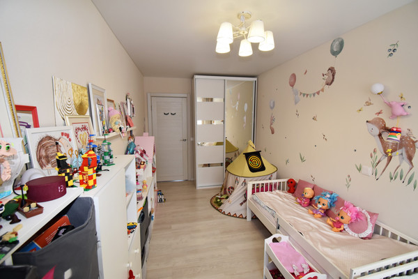 Продам трехкомнатную (3-комн.) квартиру, Надежды Сусловой ул, 11к2, Нижний Новгород г