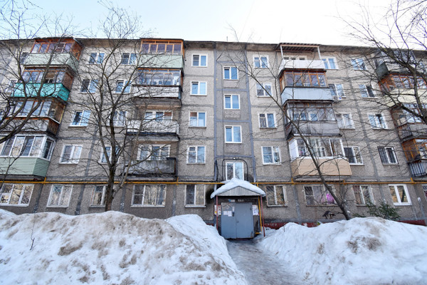 Продам трехкомнатную (3-комн.) квартиру, Надежды Сусловой ул, 11к2, Нижний Новгород г