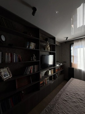 Продам трехкомнатную (3-комн.) квартиру, Большая Московская ул, 110/2, Великий Новгород г