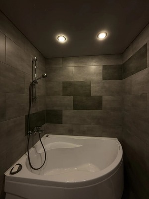 Продам трехкомнатную (3-комн.) квартиру, Большая Московская ул, 110/2, Великий Новгород г