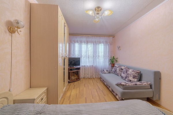 Продам двухкомнатную (2-комн.) квартиру, Пушанина ул, 12, Пенза г