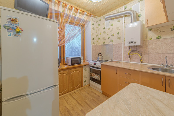 Продам двухкомнатную (2-комн.) квартиру, Пушанина ул, 12, Пенза г