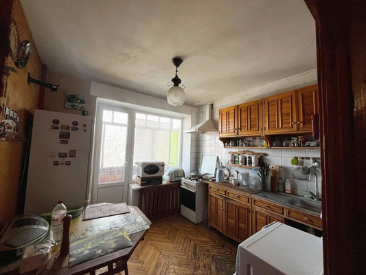 Продам однокомнатную (1-комн.) квартиру, Тургенева ул, 17, Симферополь г