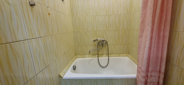 Продам однокомнатную (1-комн.) квартиру, Луначарского ул, 10, Новороссийск г