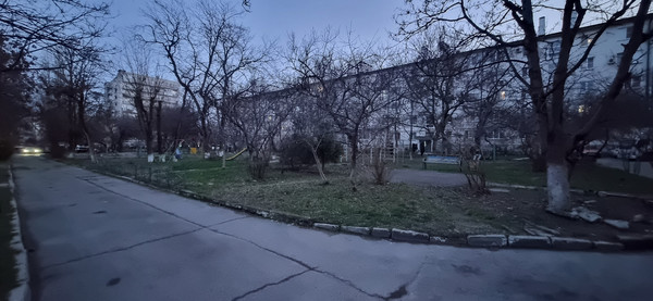 Продам однокомнатную (1-комн.) квартиру, Луначарского ул, 10, Новороссийск г