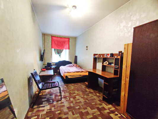 Продам трехкомнатную (3-комн.) квартиру, Рубинштейна ул, 25А, Санкт-Петербург г