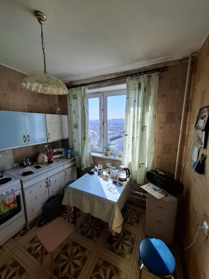 Продам двухкомнатную (2-комн.) квартиру, Солнечногорский проезд, 11, Москва г