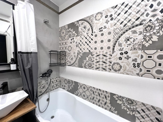 Продам однокомнатную (1-комн.) квартиру, Энгельса ул, 93, Новороссийск г