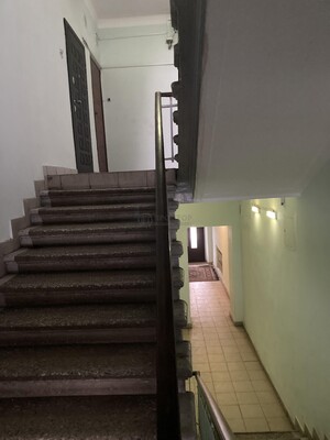 Продам комнату в 3-комн. квартире, Толбухина ул, 7к1, Москва г