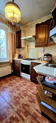 Продам трехкомнатную (3-комн.) квартиру, Вешняковская ул, 5к4, Москва г