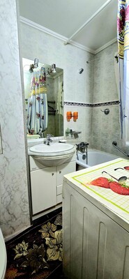 Продам трехкомнатную (3-комн.) квартиру, Вешняковская ул, 5к4, Москва г