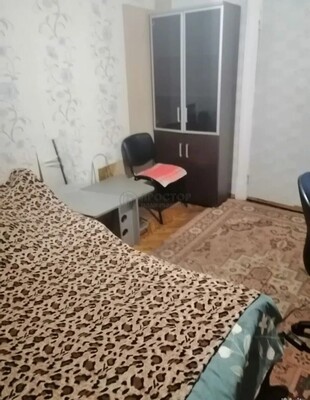 Продам комнату в 3-комн. квартире, Толбухина ул, 7к1, Москва г