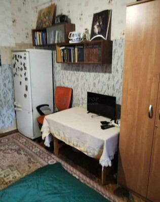 Продам комнату в 3-комн. квартире, Толбухина ул, 7к1, Москва г