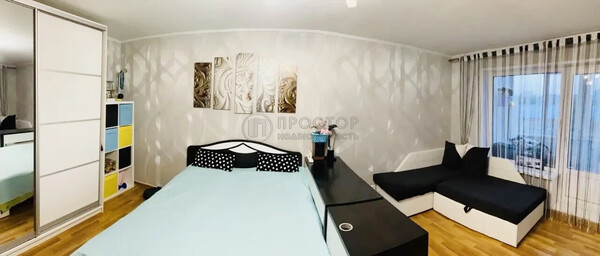 Продам однокомнатную (1-комн.) квартиру, Большая Очаковская ул, 21, Москва г