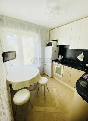 Продам однокомнатную (1-комн.) квартиру, Большая Очаковская ул, 21, Москва г