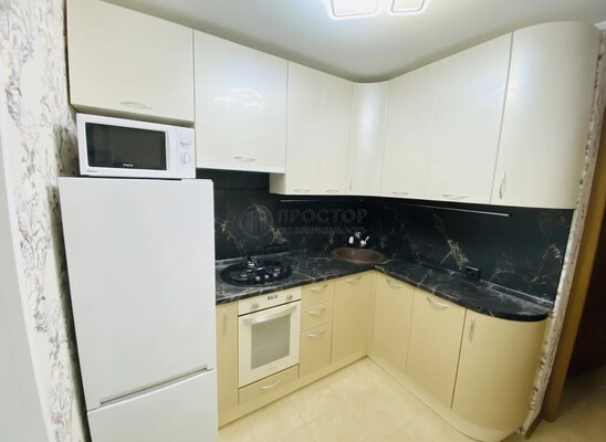 Продам однокомнатную (1-комн.) квартиру, Большая Очаковская ул, 21, Москва г