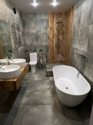 Продам двухкомнатную (2-комн.) квартиру, Бородинская ул, 152, Краснодар г