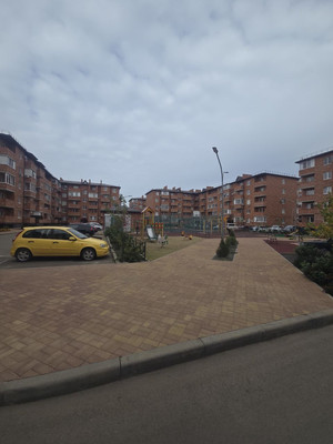 Продам двухкомнатную (2-комн.) квартиру, Бжегокайская ул, 90к1, Новая Адыгея аул