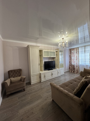 Сдам трехкомнатную (3-комн.) квартиру, Тургенева ул, 114, Армавир г