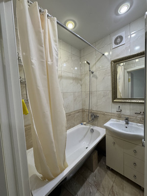 Сдам трехкомнатную (3-комн.) квартиру, Тургенева ул, 114, Армавир г