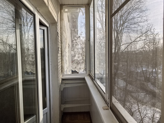 Продам трехкомнатную (3-комн.) квартиру, Спортивная ул, 3, Дубовая Роща п