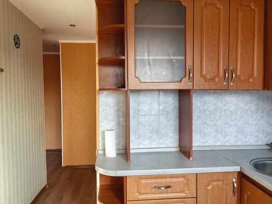 Продам трехкомнатную (3-комн.) квартиру, Спортивная ул, 3, Дубовая Роща п