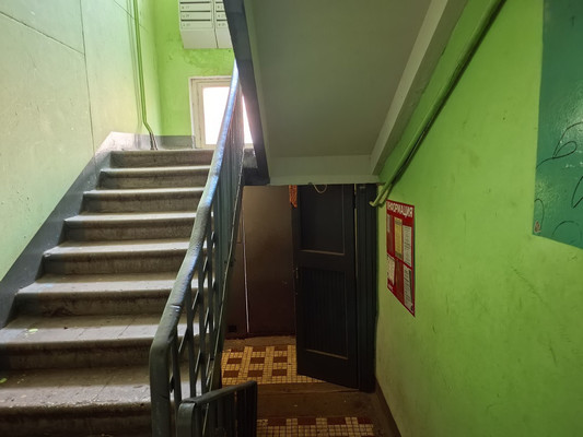 Продам трехкомнатную (3-комн.) квартиру, Спортивная ул, 3, Дубовая Роща п