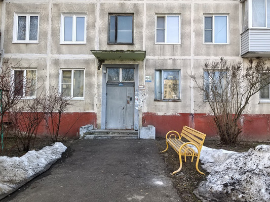 Продам трехкомнатную (3-комн.) квартиру, Спортивная ул, 3, Дубовая Роща п