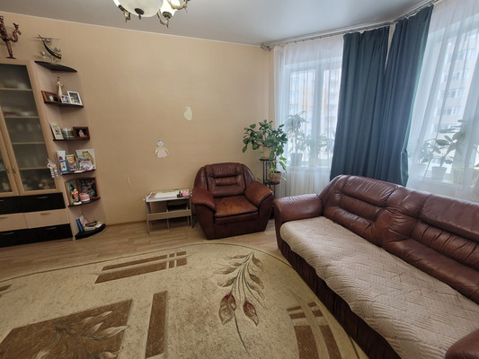 Продам трехкомнатную (3-комн.) квартиру, Ямская ул, 10, Ханты-Мансийск г