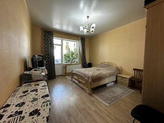 Продам трехкомнатную (3-комн.) квартиру, Ямская ул, 10, Ханты-Мансийск г