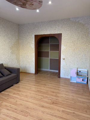 Продам двухкомнатную (2-комн.) квартиру, Свободы ул, 61, Ханты-Мансийск г