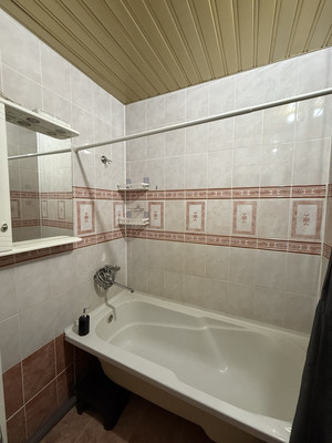 Продам двухкомнатную (2-комн.) квартиру, Свободы ул, 61, Ханты-Мансийск г