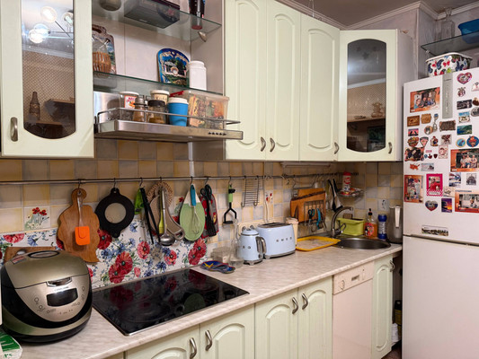 Продам двухкомнатную (2-комн.) квартиру, Скульптора Мухиной ул, 6к1, Москва г