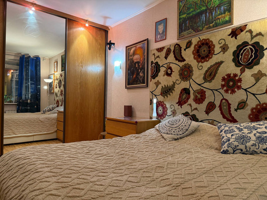 Продам двухкомнатную (2-комн.) квартиру, Скульптора Мухиной ул, 6к1, Москва г