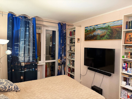 Продам двухкомнатную (2-комн.) квартиру, Скульптора Мухиной ул, 6к1, Москва г