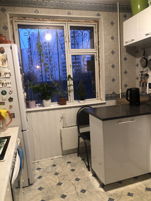 Продам двухкомнатную (2-комн.) квартиру, Адмирала Лазарева ул, 40, Москва г