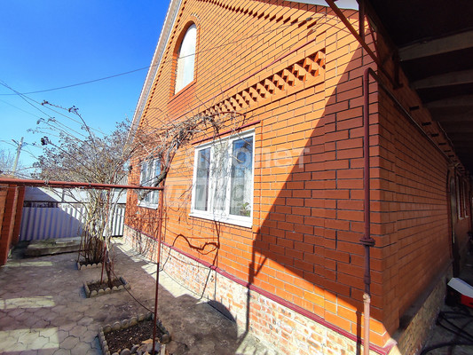 Продам дом, Краснодарская ул, 240, Славянск-на-Кубани г, 0 км от города