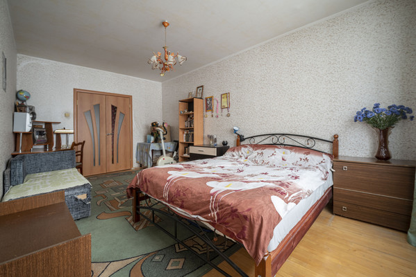 Продам многокомнатную квартиру, Маршала Кожедуба ул, 14, Москва г