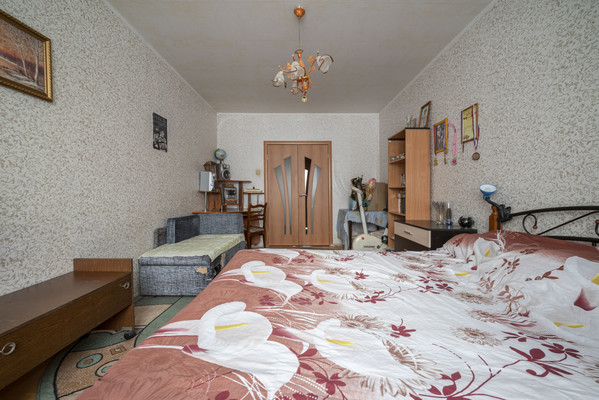 Продам многокомнатную квартиру, Маршала Кожедуба ул, 14, Москва г