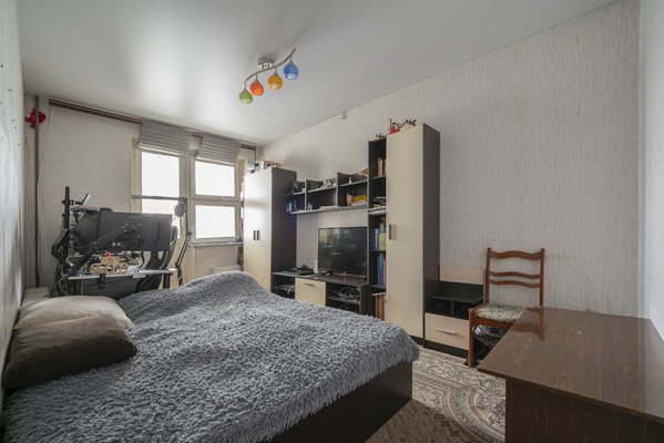 Продам многокомнатную квартиру, Маршала Кожедуба ул, 14, Москва г