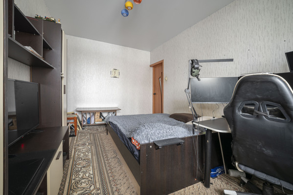 Продам многокомнатную квартиру, Маршала Кожедуба ул, 14, Москва г