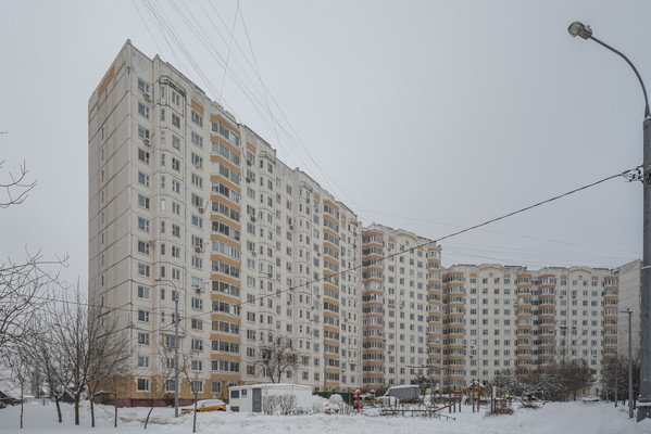 Продам многокомнатную квартиру, Маршала Кожедуба ул, 14, Москва г