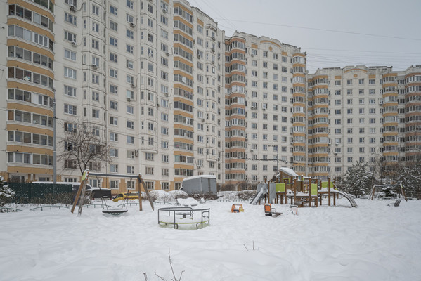 Продам многокомнатную квартиру, Маршала Кожедуба ул, 14, Москва г