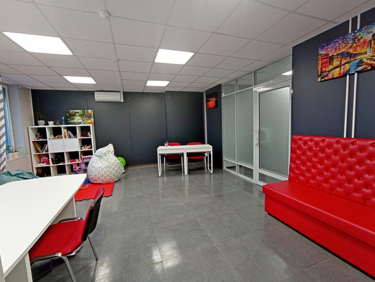 Продам коммерческое помещение 165 м2, Екатерининский пр-кт, 2, Санкт-Петербург г