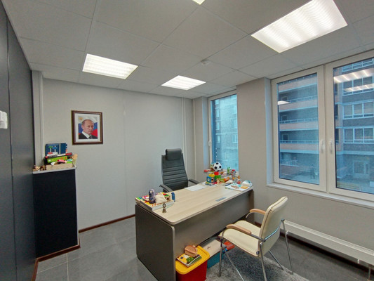 Продам коммерческое помещение 165 м2, Екатерининский пр-кт, 2, Санкт-Петербург г