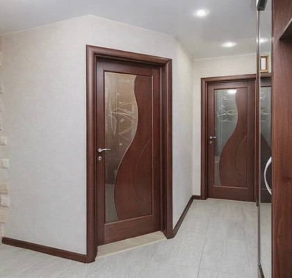 Продам трехкомнатную (3-комн.) квартиру, Комбинатская ул, 38, Тюмень г