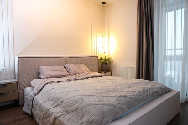 Продам двухкомнатную (2-комн.) квартиру, 1905 года ул, 1, Москва г